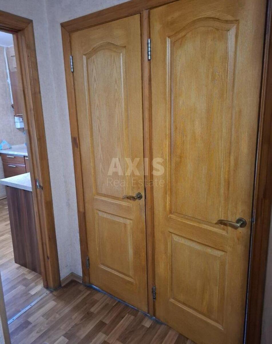 2k apartment vul. Miljutenka 15А9