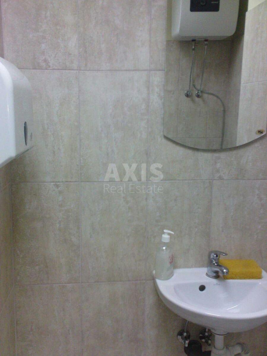 Office vul. Antonovycha 103А, 183m2594564