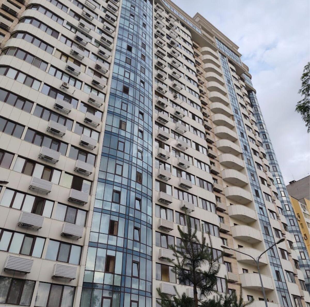 1k apartment vul. Dragomyrova Myhajla 4Б