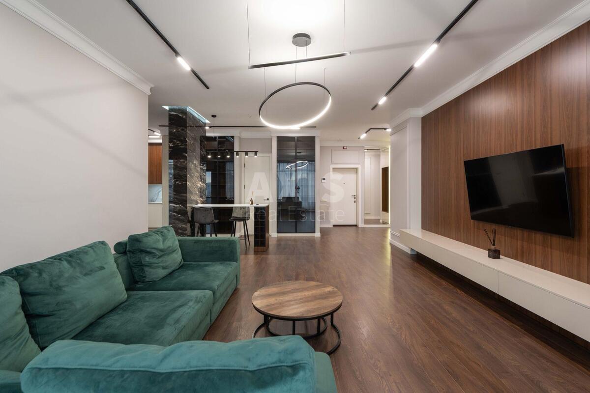 4k apartment vul. Strutyns'kogo Sergija 2631202