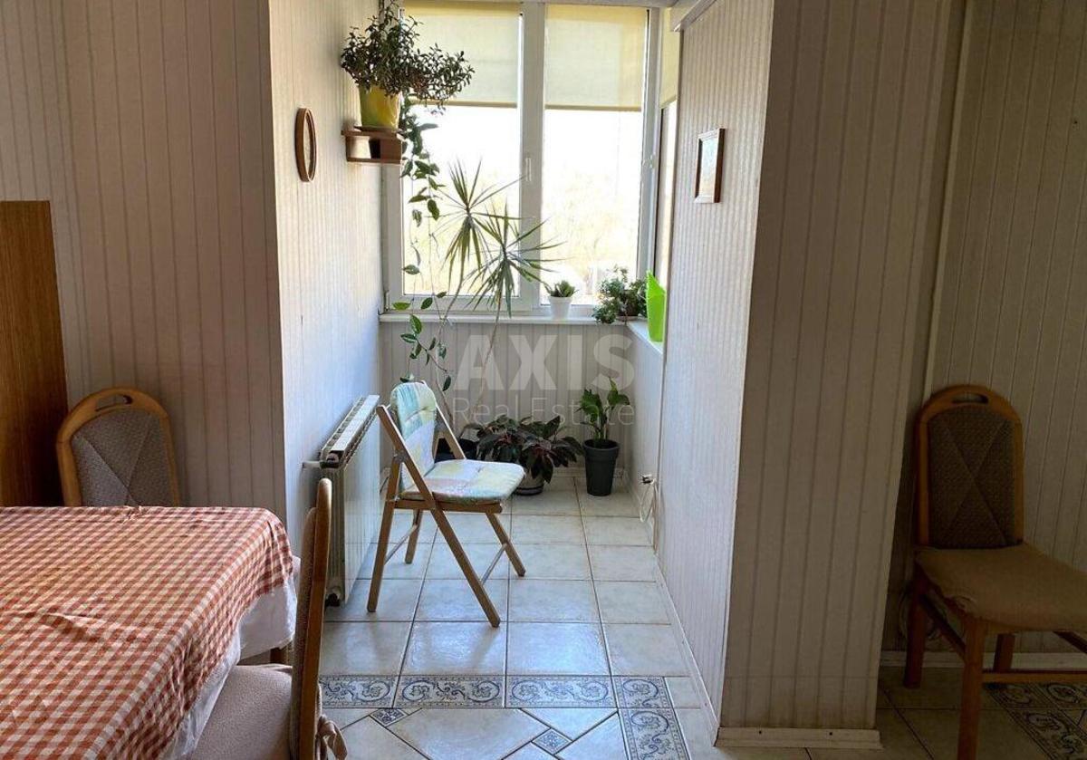 3k apartment pr-t Lobanovs'kogo 1300