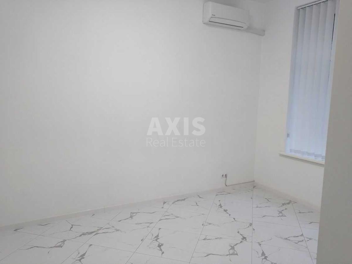 3k apartment vul. Shovkovychna 103