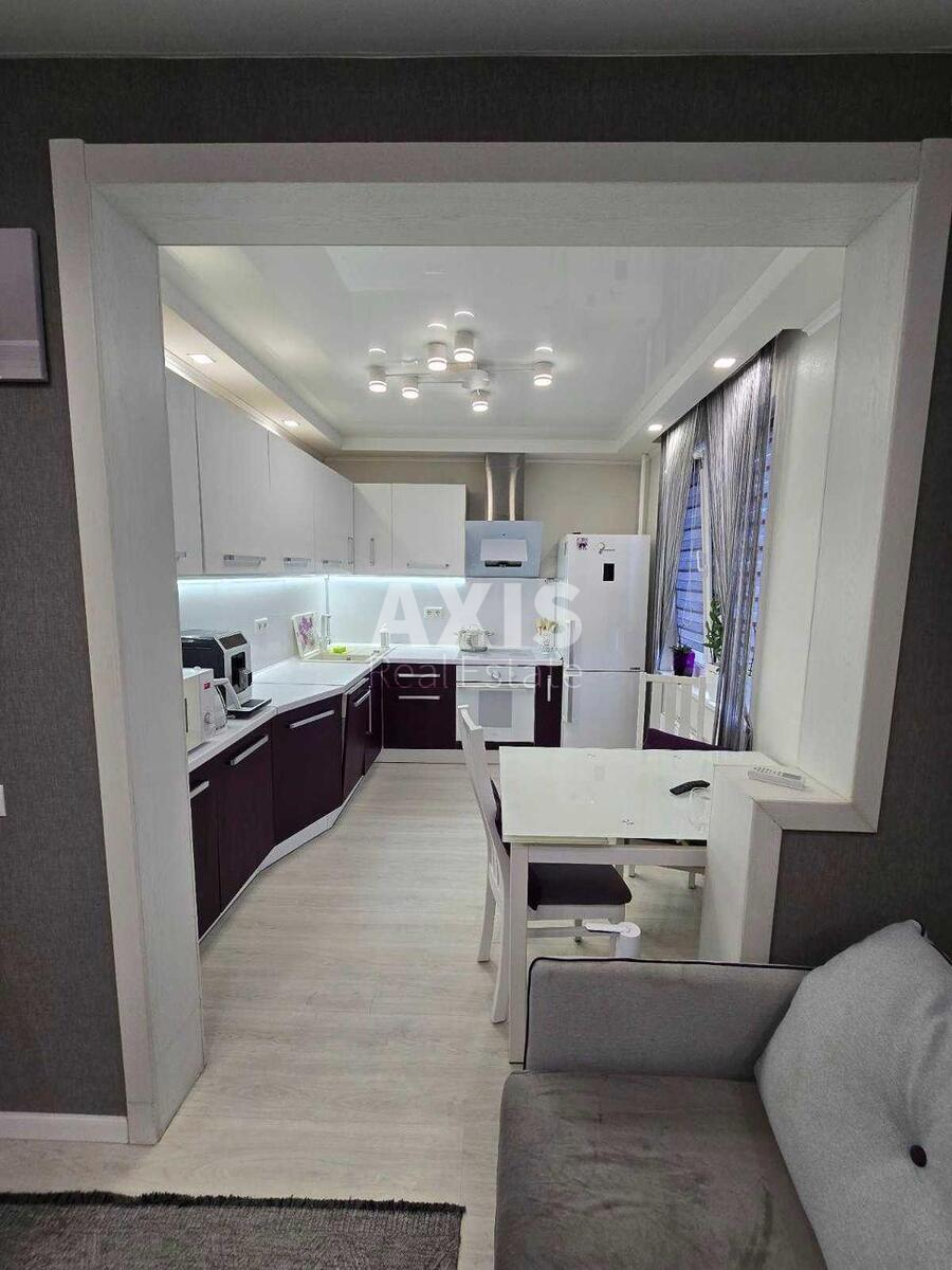 3k apartment vul. Zabolotnogo Akademika 116585010