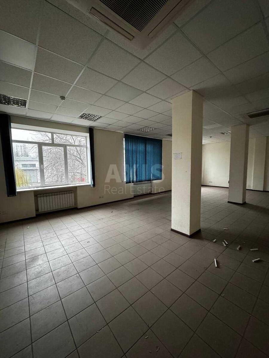 Office pr-t Peremogy 67/1, 140m2