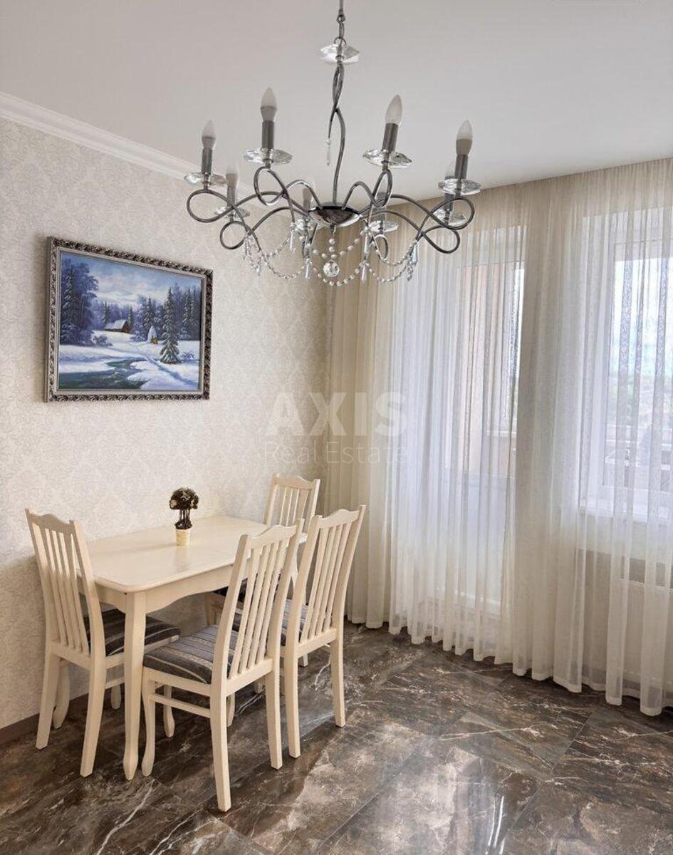1k apartment vul. Golosii'vs'ka 13А0