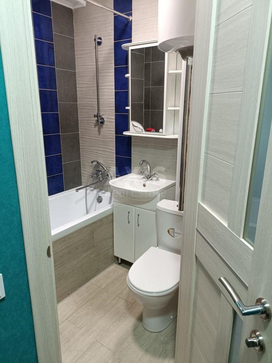 1k apartment vul. Bratyslavs'ka 303
