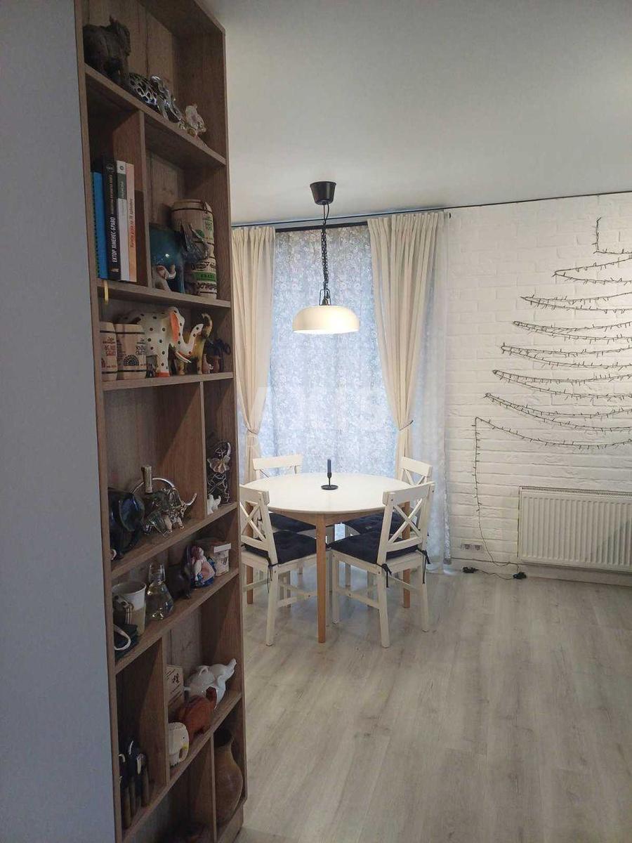 2k apartment vul. Myhajla Maksymovycha 241