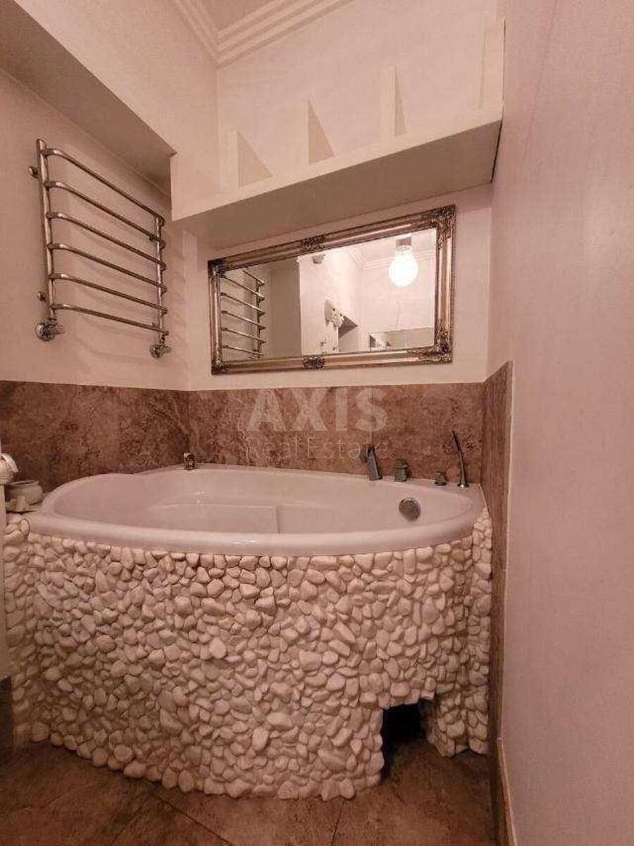 3k apartment vul. Olegivs'ka 44А6