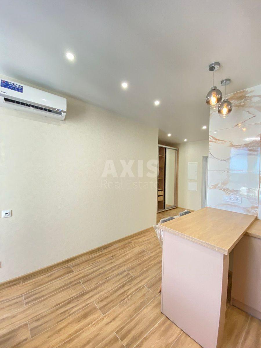 1k apartment vul. Central'na 19559193