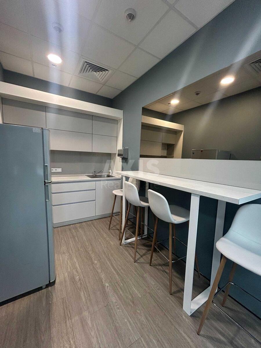 Office vul. Strutyns'kogo Sergija 13/15, 130m2570654