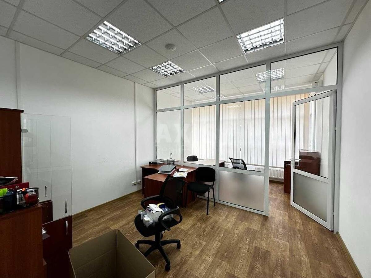 Office uzv. Klovs'kyj 7, 168m25