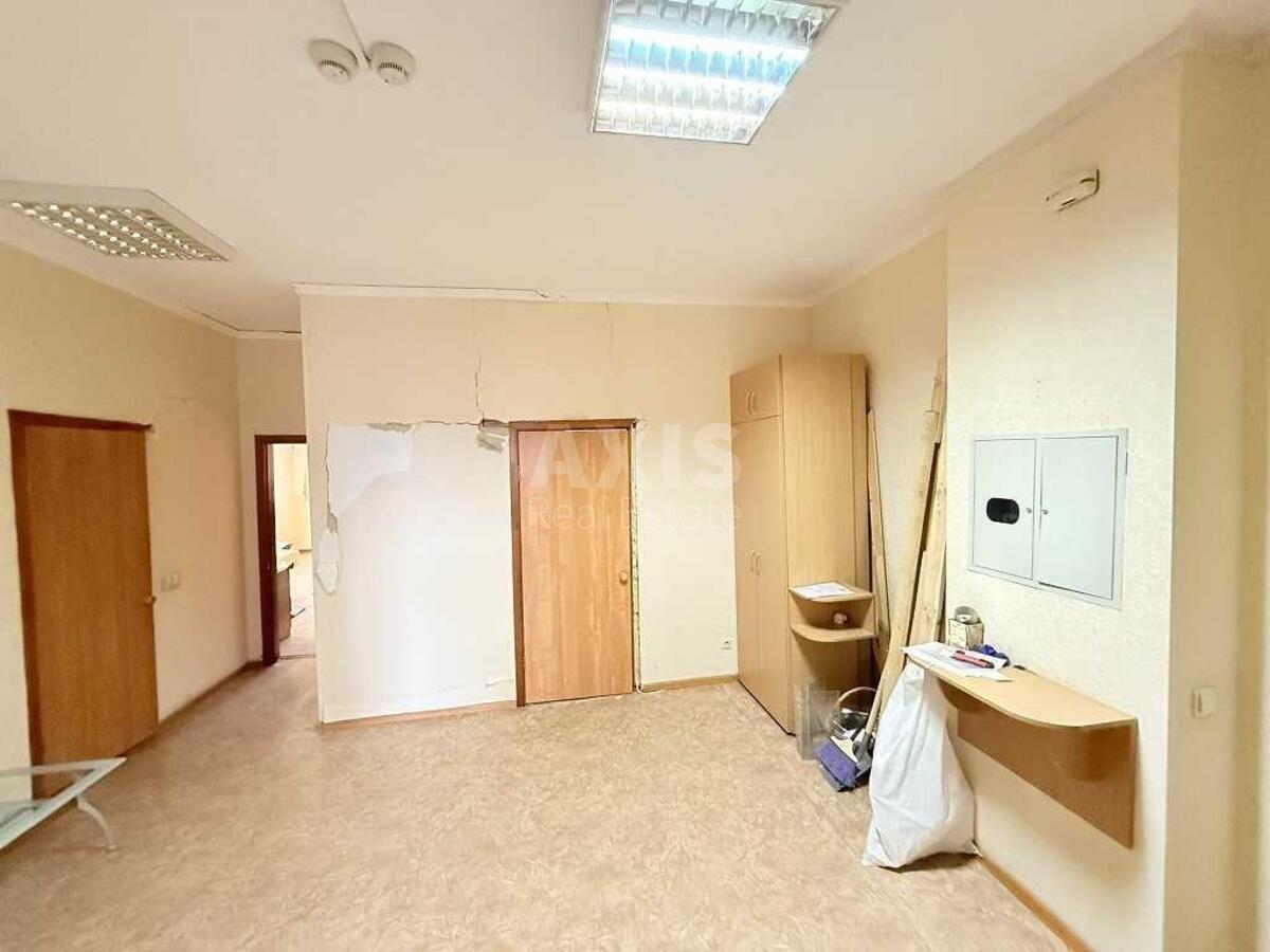 Office vul. Antonovycha 72, 125m2608093