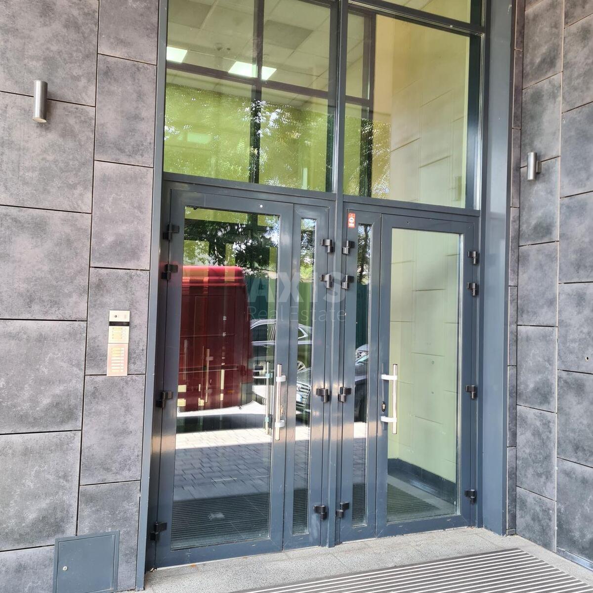 Trade object pr-t Berestejskij 5В, 144m260919