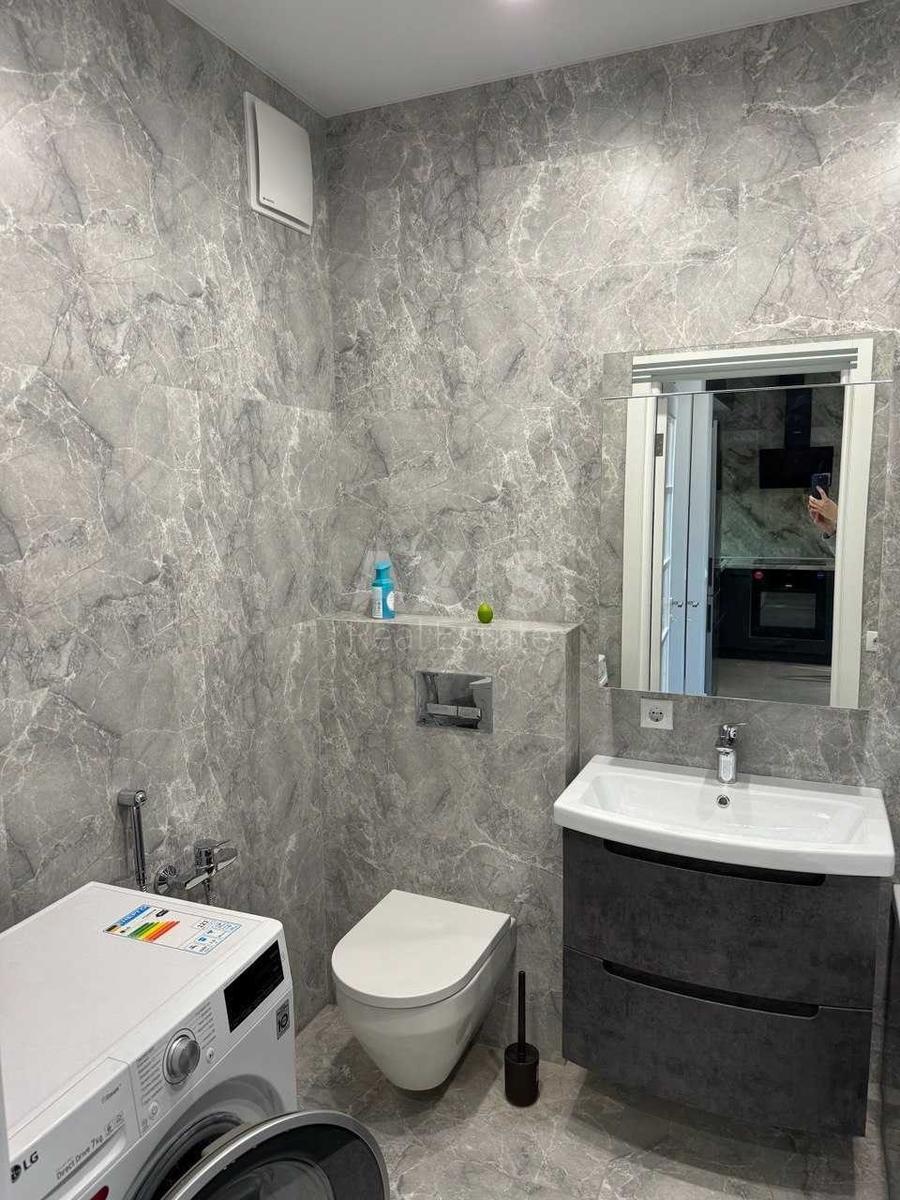 2k apartment vul. Zarichna 17