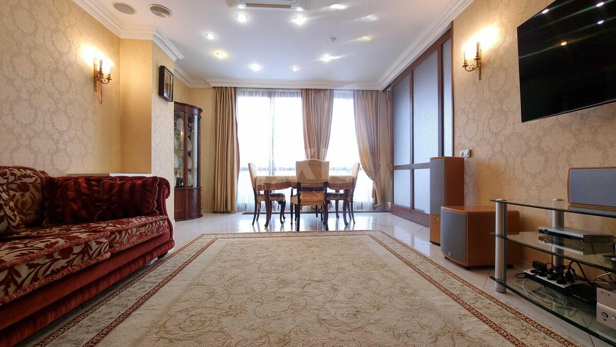 4k apartment vul. Gonchara Olesja 141