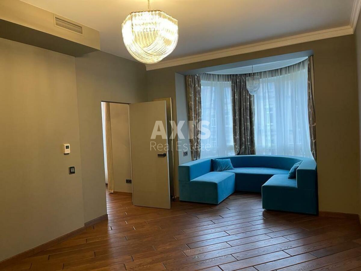 4k apartment vul. Instytuts'ka 18а6