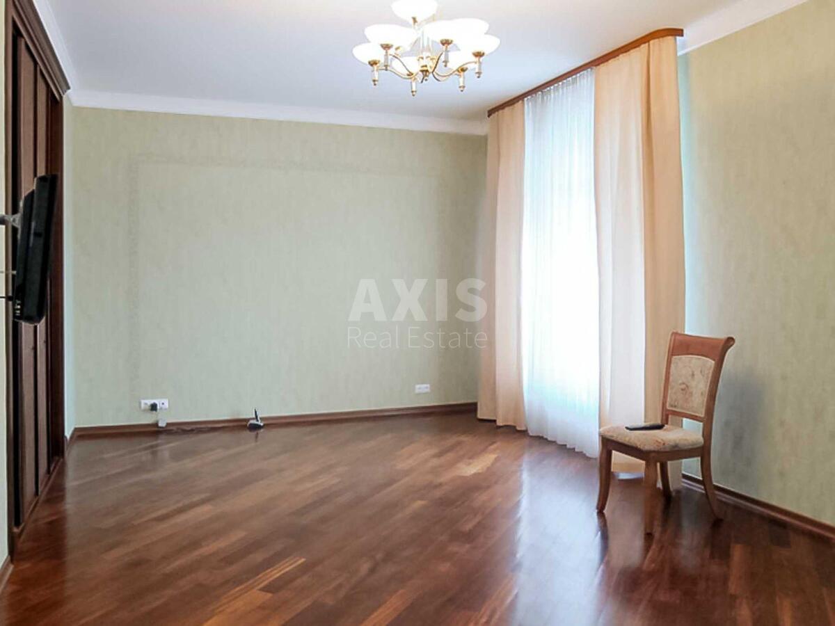 4k apartment vul. Kruglouniversytets'ka 3/54
