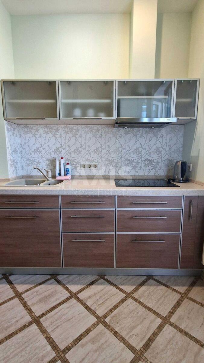 1k apartment vul. Glybochyc'ka 73