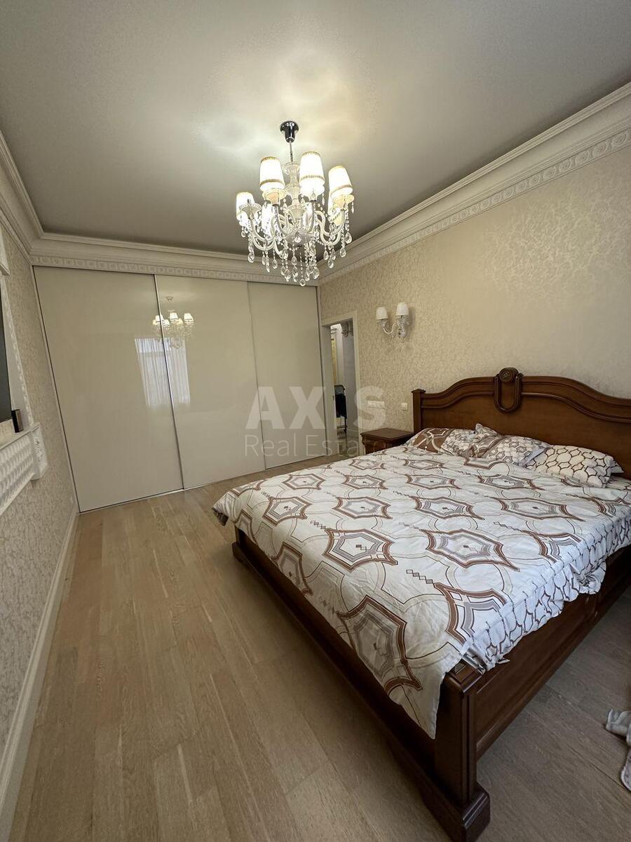 3k apartment vul. Smiljans'ka 15