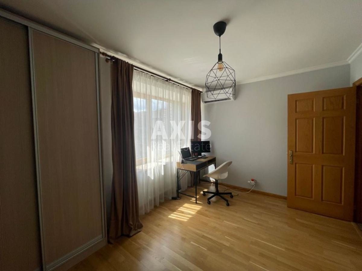 3k apartment vul. Antonovycha 911