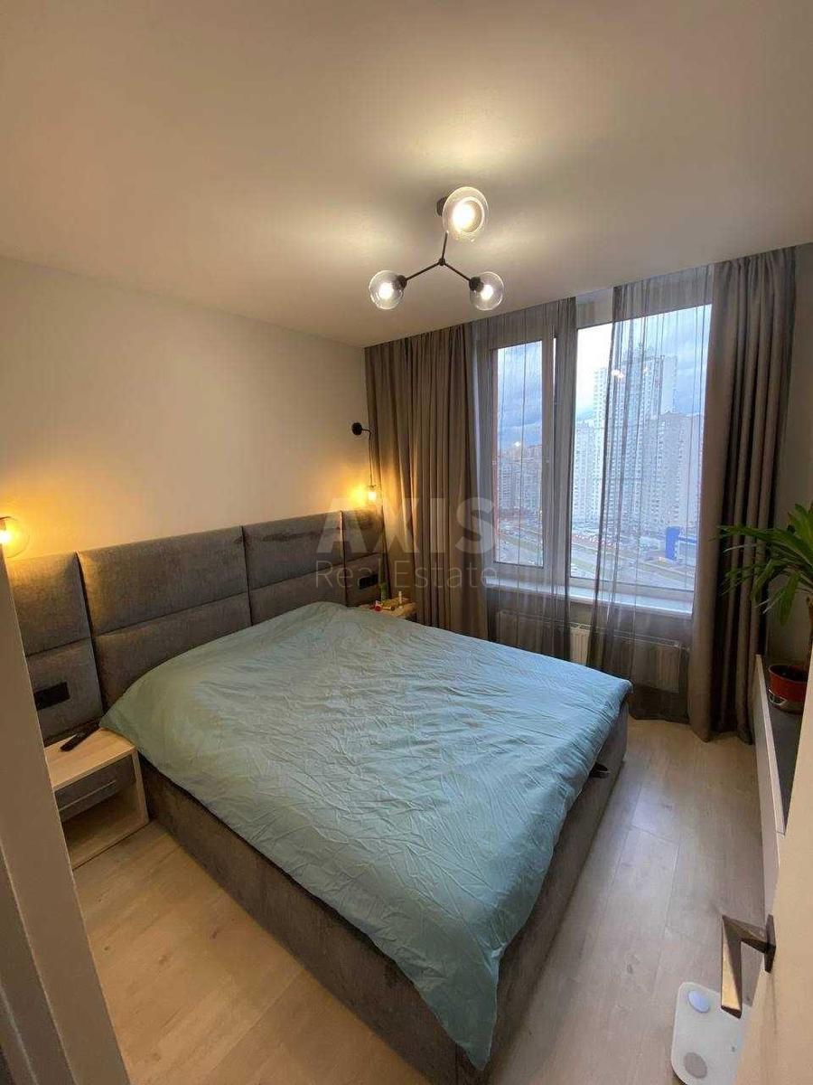2k apartment nab. Dniprovs'ka 18А5