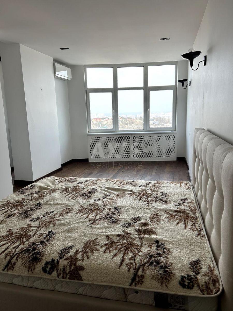 3k apartment vul. Glybochyc'ka 3212