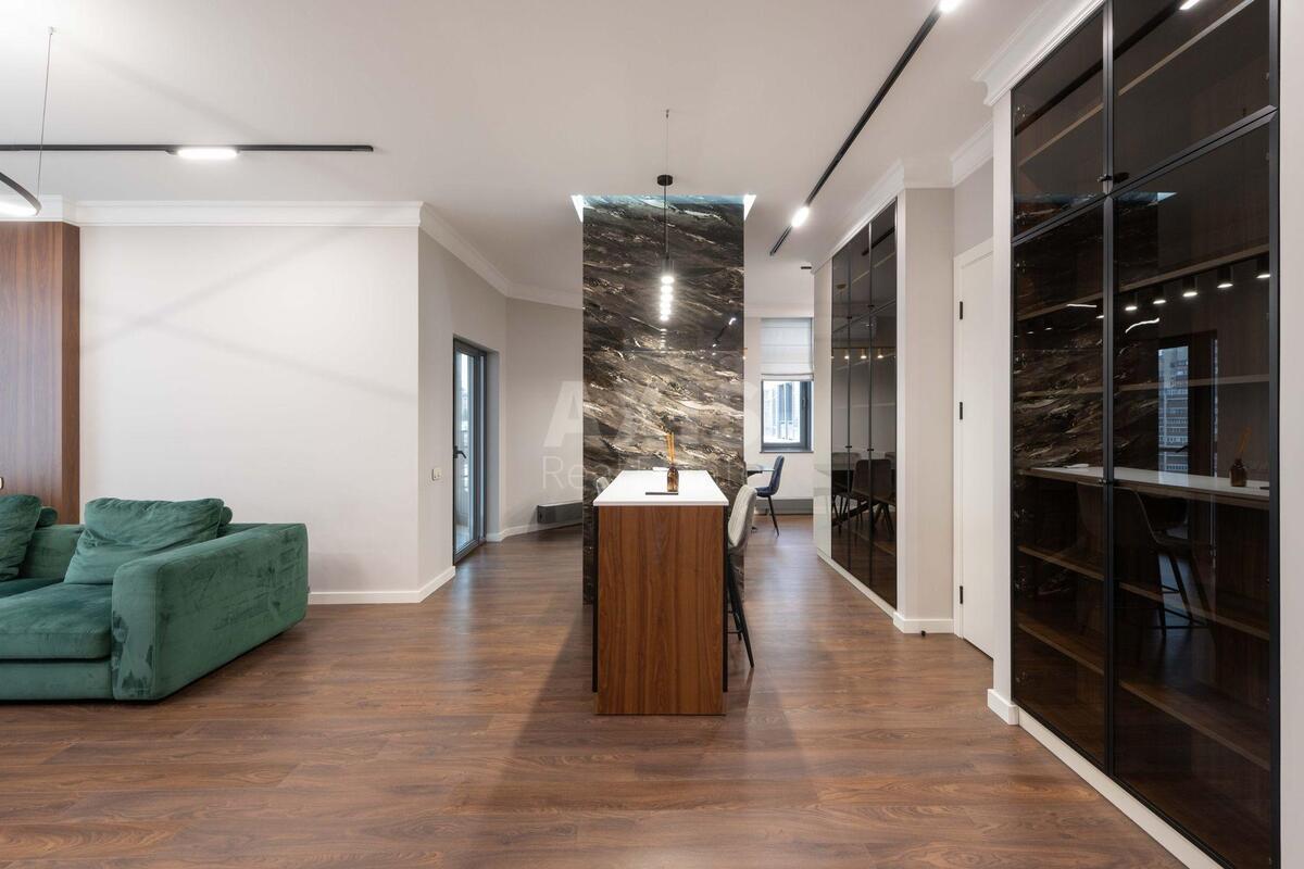 4k apartment vul. Strutyns'kogo Sergija 2631203