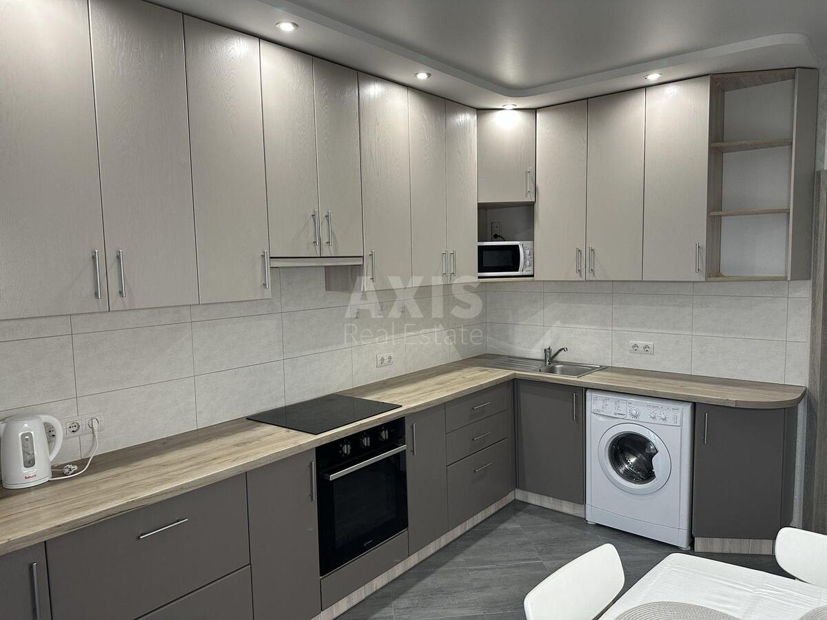 1k apartment vul. Kahovs'ka 60