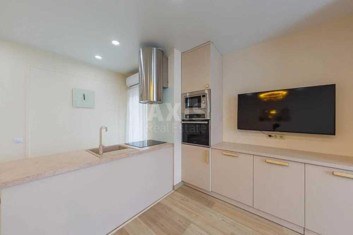 3k apartment vul. Lypkivs'kogo Vasylja Mytropolyta 350