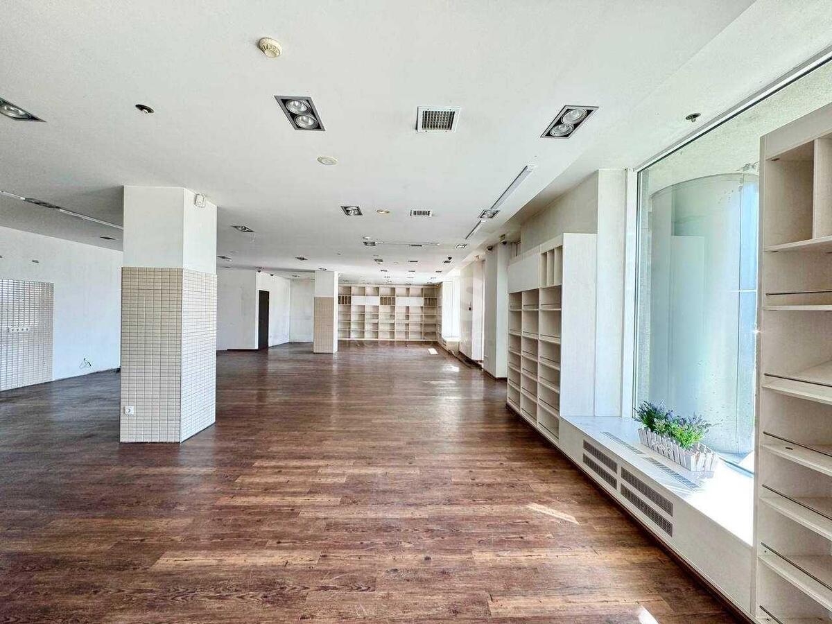 Trade object vul. Zvirynec'ka 59, 171m2590007