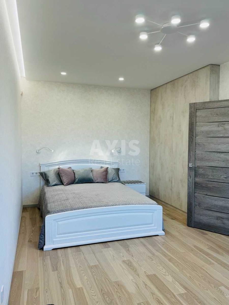 1k apartment prov. Kolomyjs'kyj 60