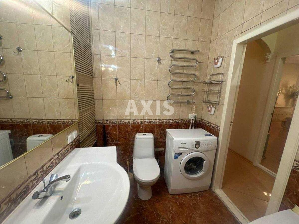 1k apartment vul. Volodymyrs'ka 374