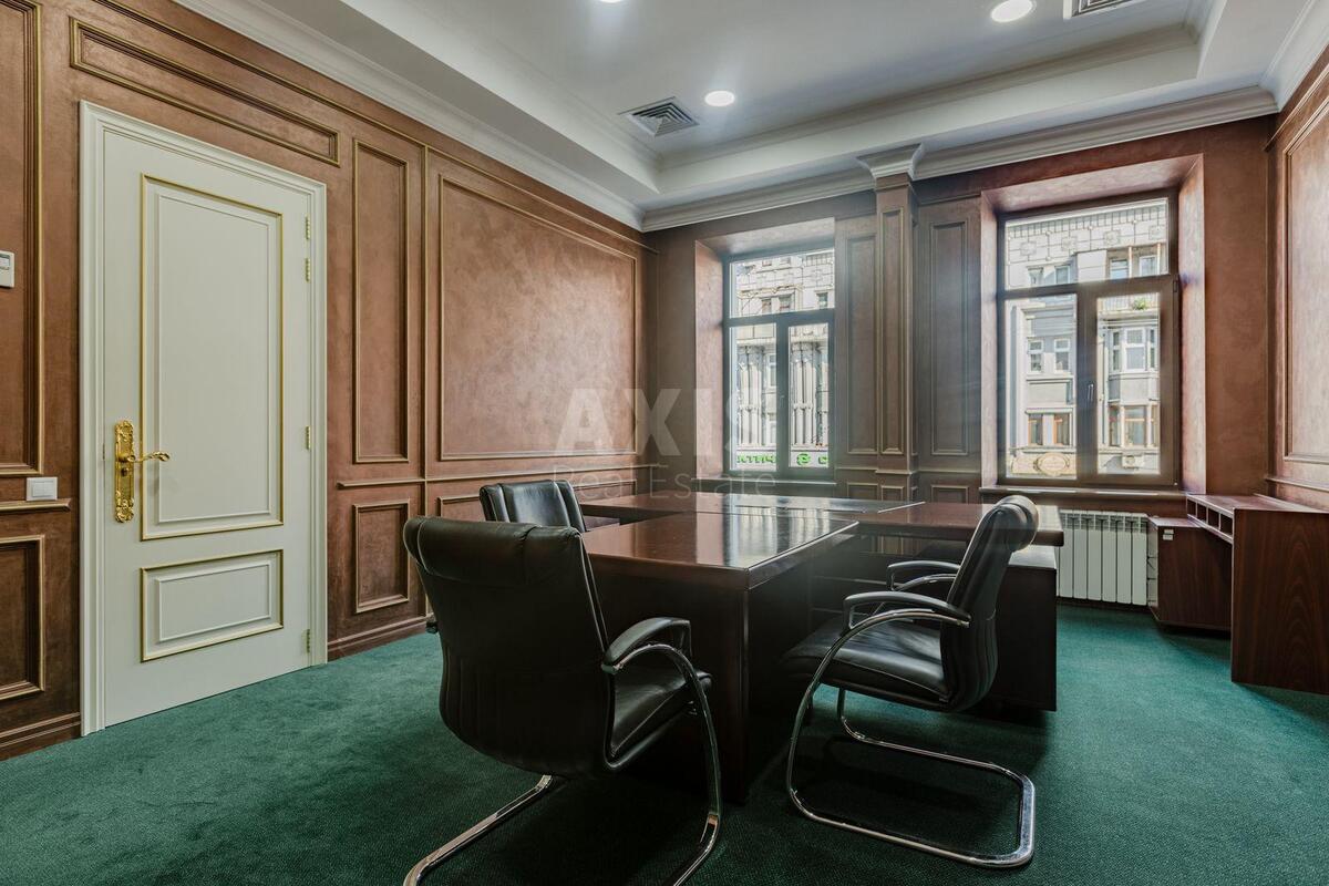 Office vul. Petljury Symona 14, 1795m2583804