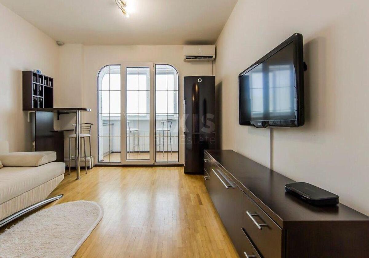 1k apartment vul. Revuc'kogo 420