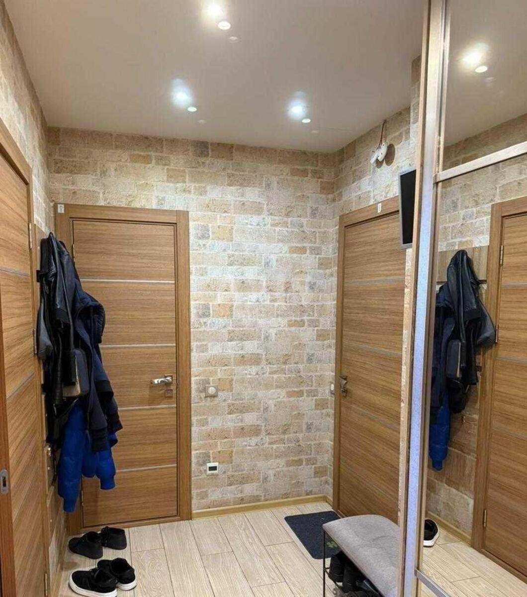 4k apartment nab. Dniprovs'ka 26/1629094