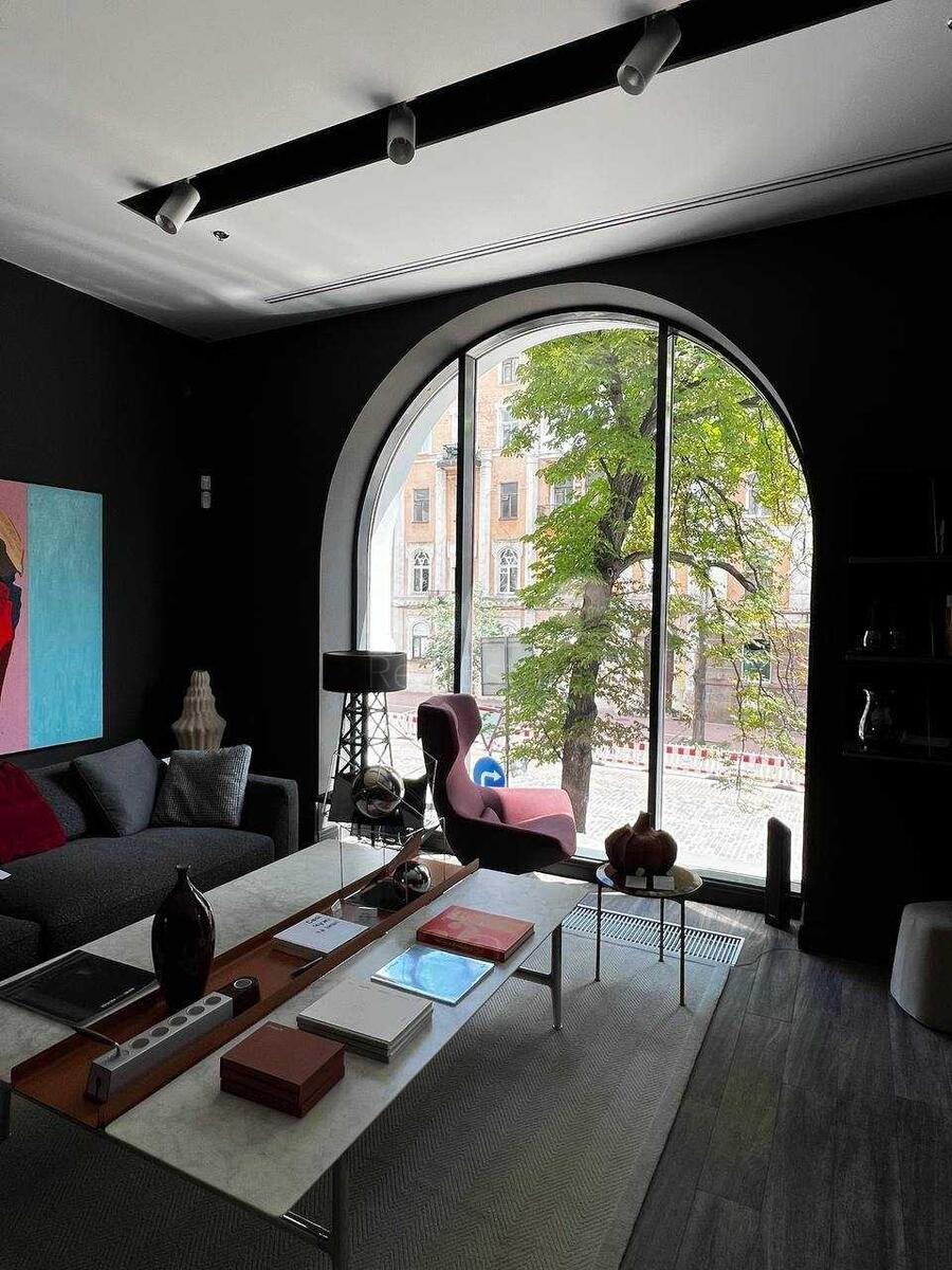 Office vul. Volodymyrs'ka 36, 257m2588533