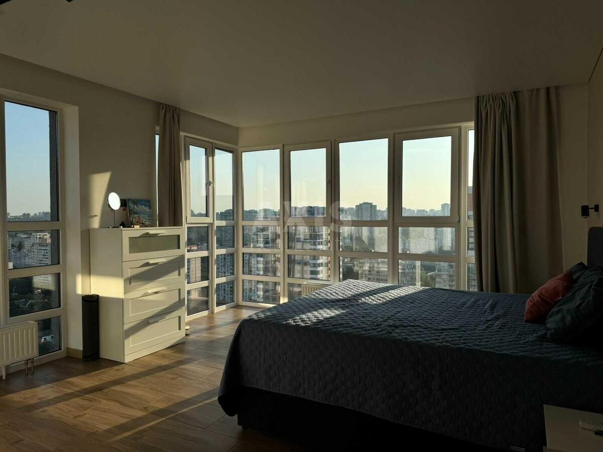 3k apartment vul. Berezhans'ka 156339010