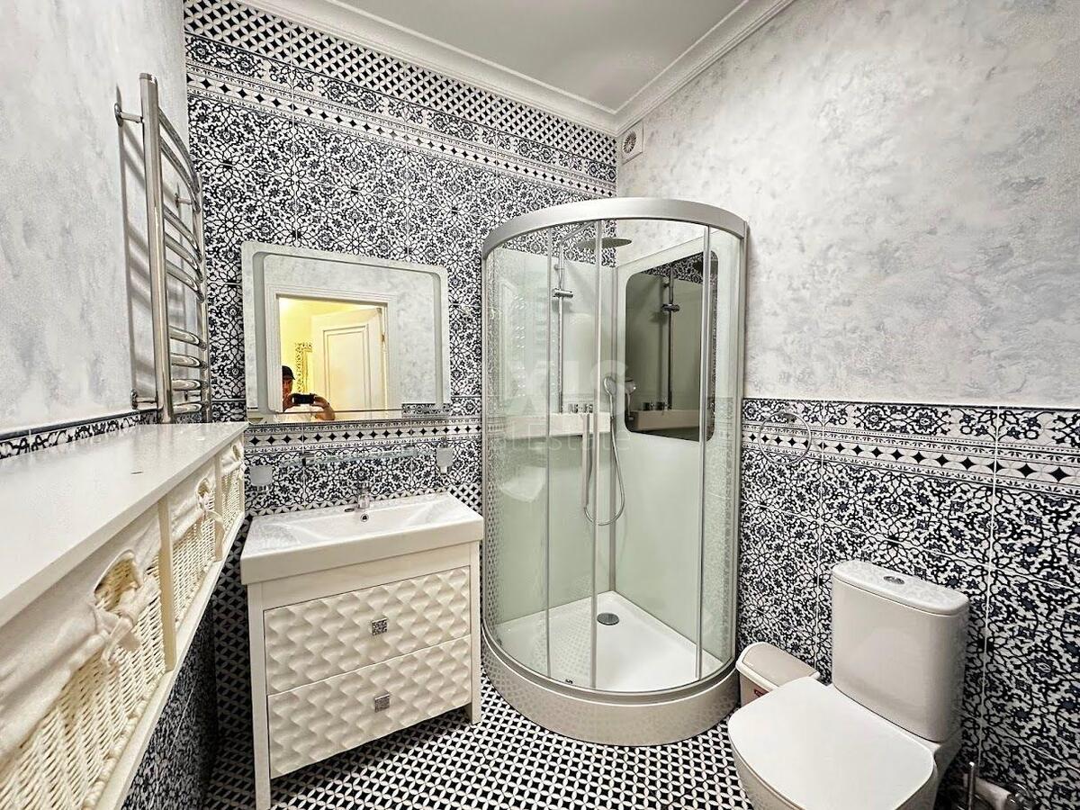 3k apartment uzv. Klovs'kyj 72
