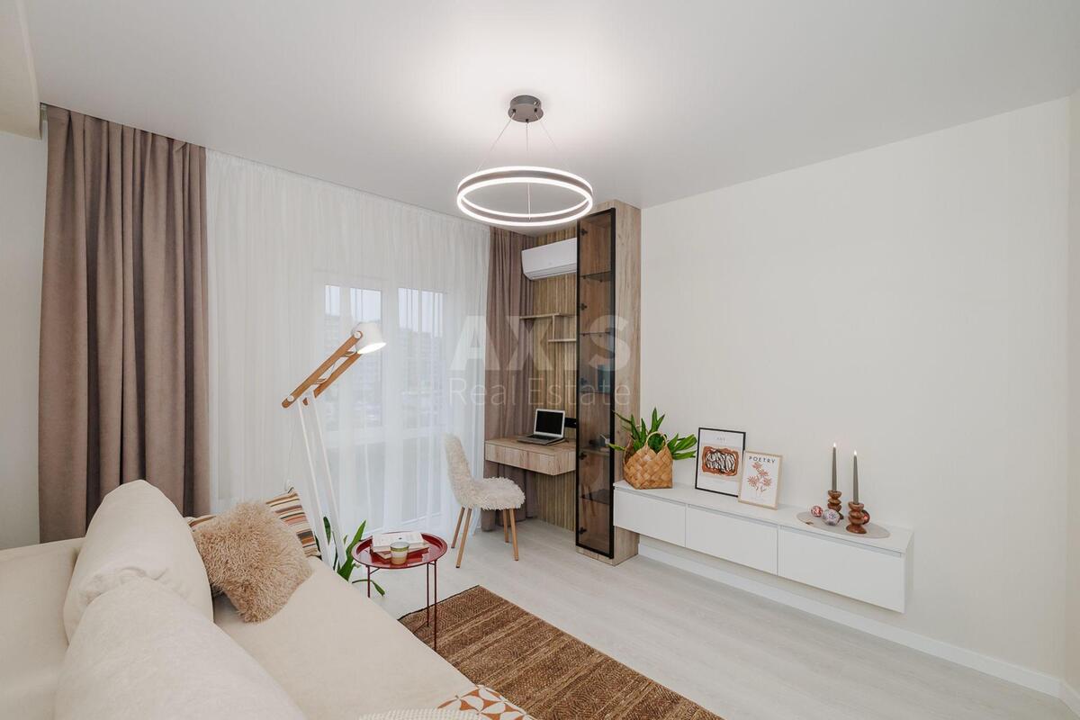 2k apartment vul. Myhajla Maksymovycha 246050014