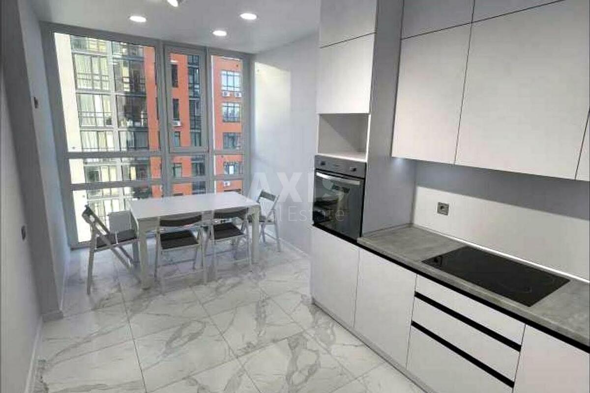 1k apartment vul. Berezhans'ka 15