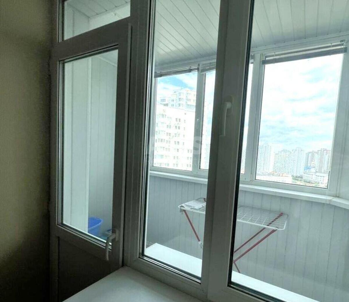 2k apartment pr-t Bazhana Mykoly 126