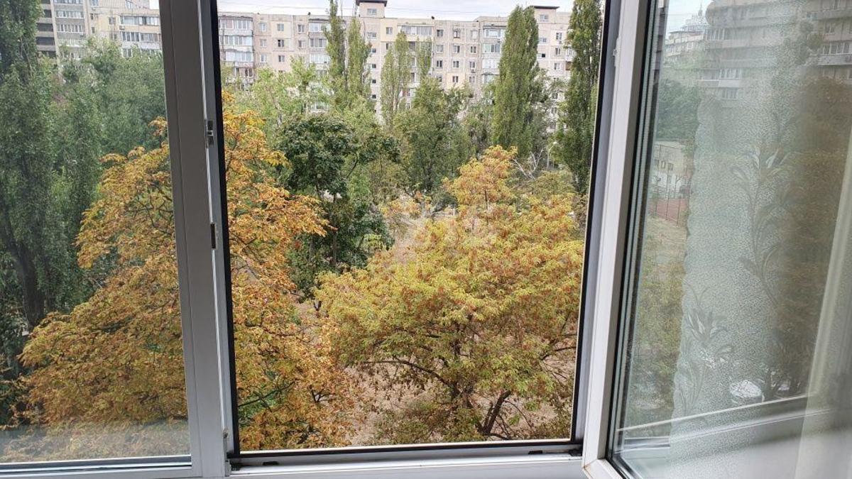2k apartment vul. Sverstjuka Jevgena 8А10