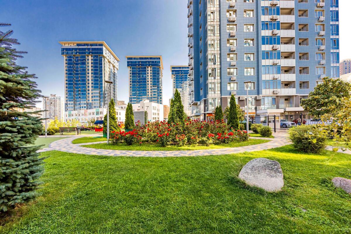 1k apartment vul. Truskavec'ka 4Б6401414