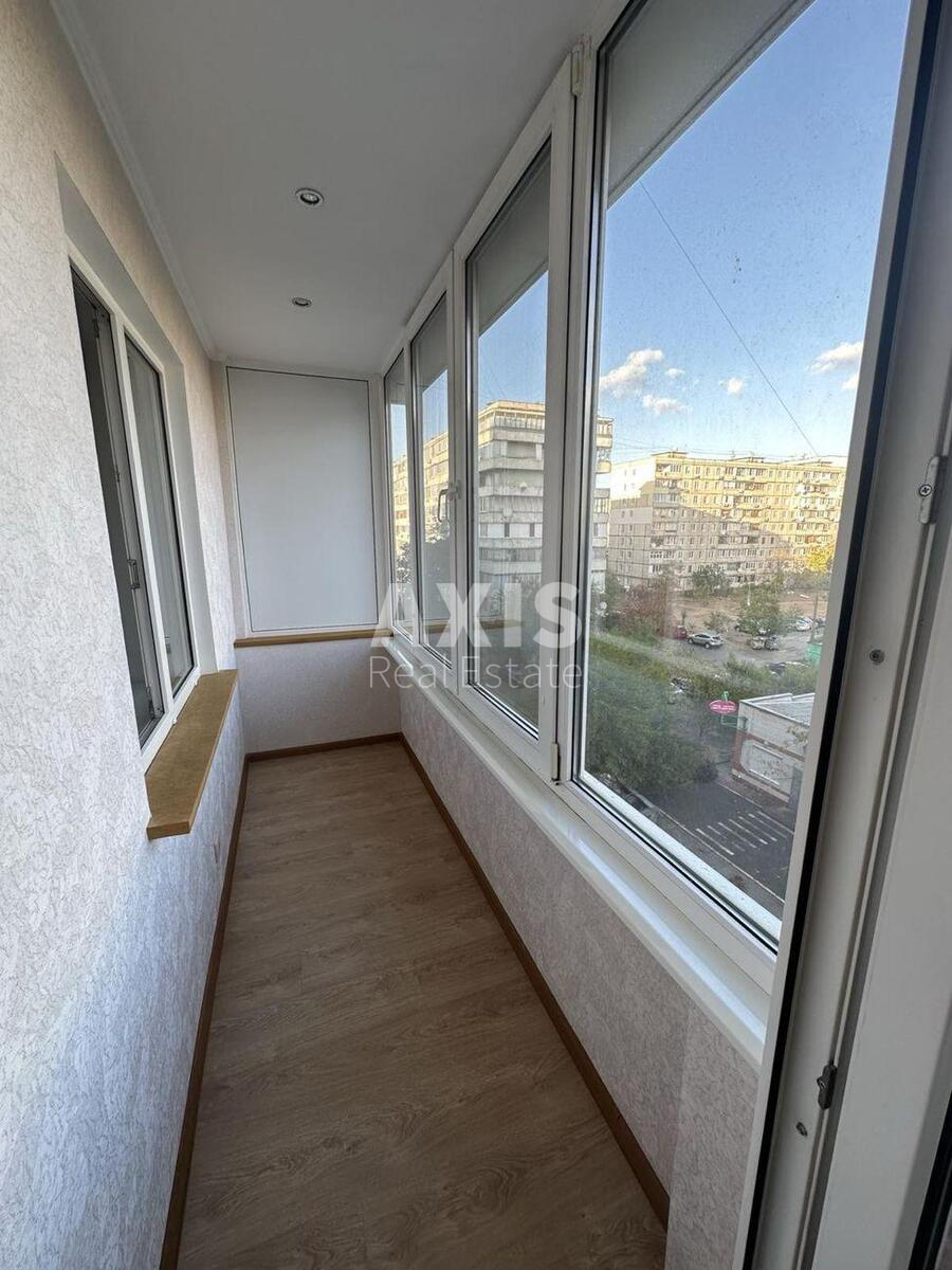 2k apartment vul. Malynovs'kogo Marshala 304