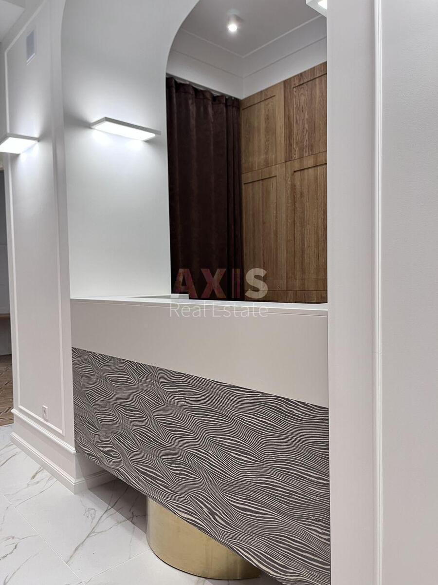 Office vul. Rustaveli Shota 22, 180m25634811
