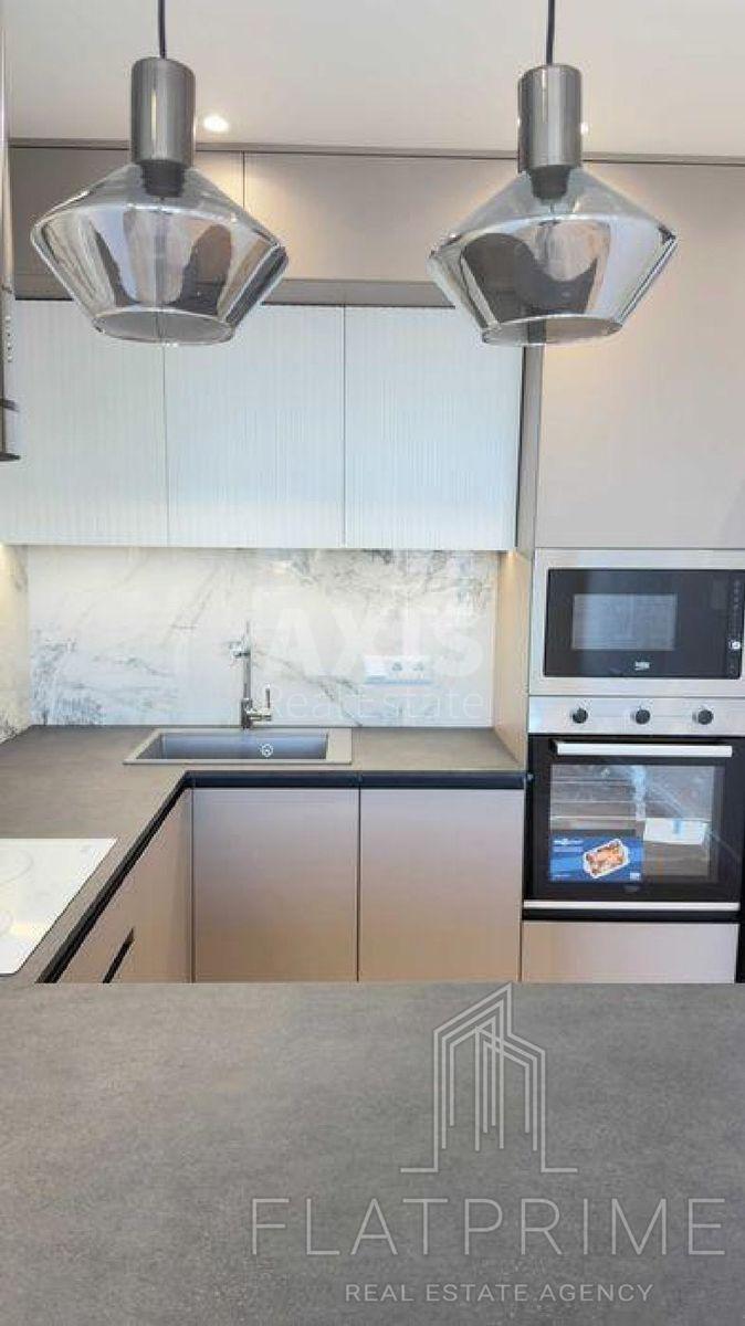 1k apartment vul. Myhajla Maksymovycha 32А2