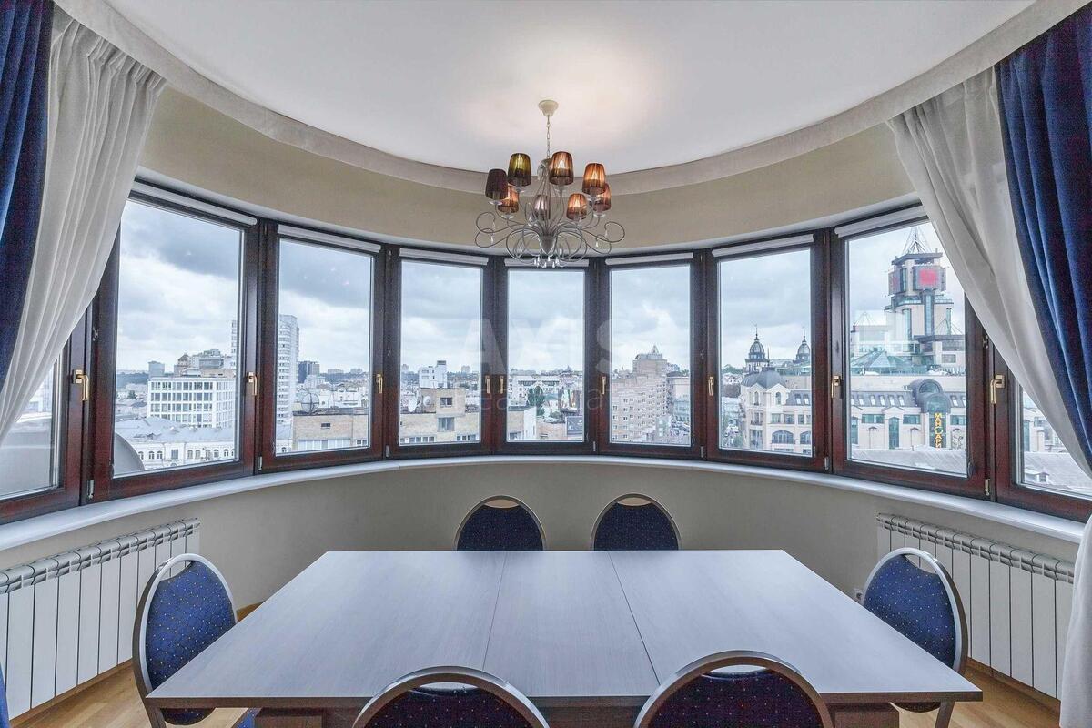 4k apartment vul. Kropyvnyc'kogo 100