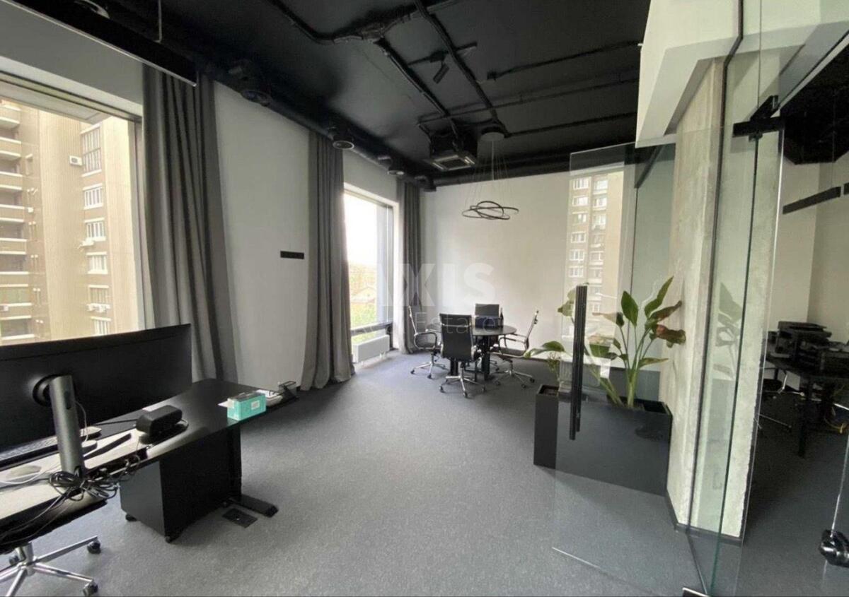 Office vul. Antonovycha 74, 680m2613619
