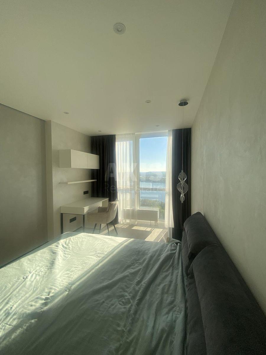 2k apartment nab. Dniprovs'ka 152