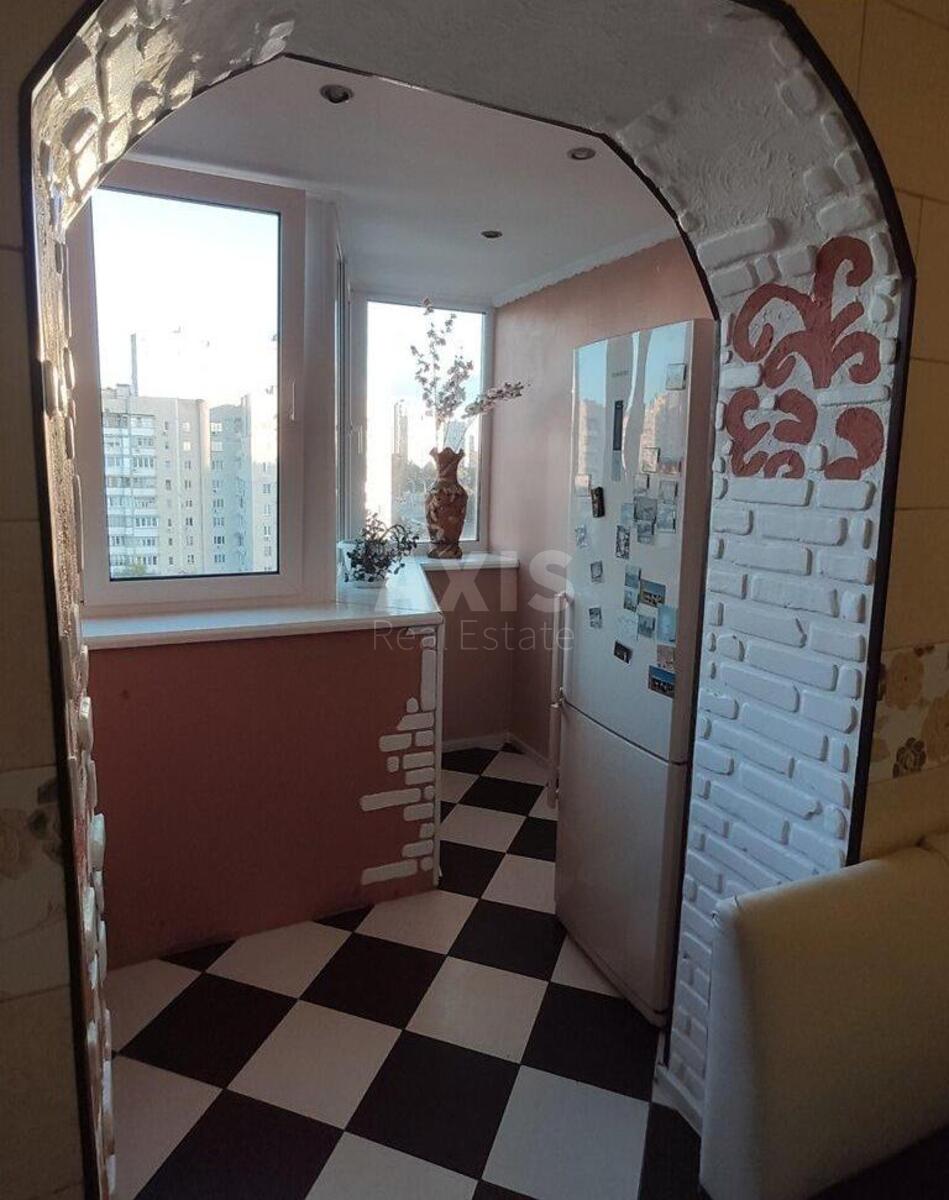 3k apartment vul. Pryluzhna 14606582